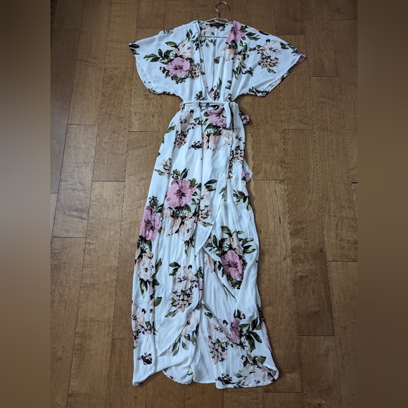 Dynamite Maxi Floral Wrap Kimono Robe Dress - Picture 2 of 5